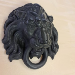 Lion Mask with Ring — Charcoal Jesmonite (Exterior)